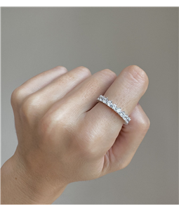 ANEL APARADOR INTEIRO ZIRCNIAS 2MM E 3 GARRAS